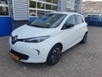 Coche accidentado Renault Zoé R240 Intens 22 kWh (KOOP accu) 2016/3