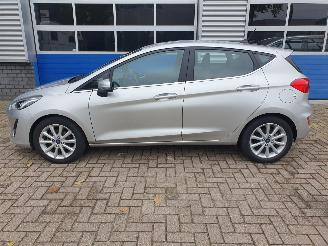 Ford Fiesta 1.0 EcoBoost Titanium Automaat picture 2