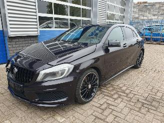 Schadeauto Mercedes A-klasse 200 Prestige 2013/7