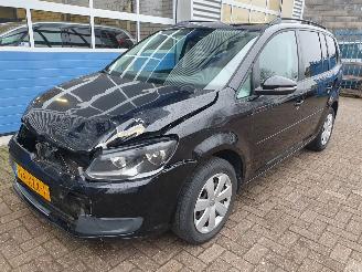 uszkodzony samochody osobowe Volkswagen Touran 1.4 TSI Comfortline 7p. Automaat 2012/9