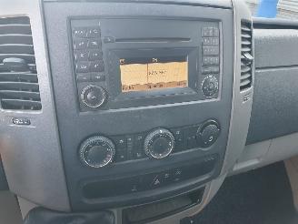 Volkswagen Crafter 35 2.0 TDI L2H3 picture 18