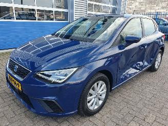 Vaurioauto  passenger cars Seat Ibiza 1.0 TGI Style 2018/6