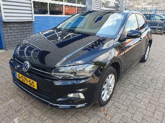 uszkodzony samochody osobowe Volkswagen Polo 1.0 TSI Comfortline 2017/12