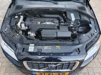 Volvo V-70 2.5T Summum Automaat picture 10