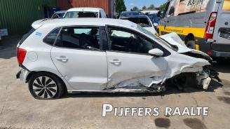 Volkswagen Polo Polo V (6R), Hatchback, 2009 / 2017 1.0 TSI 12V BlueMotion picture 3