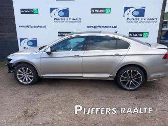 Salvage car Volkswagen Passat Passat (3G2), Sedan, 2014 / 2024 2.0 TDI BiTurbo 16V 4Motion 2016/8