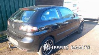 Seat Ibiza Ibiza III (6L1), Hatchback, 2002 / 2009 1.6 16V picture 2