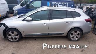 Autoverwertung Renault Mégane Megane III Grandtour (KZ), Combi 5-drs, 2008 / 2016 1.4 16V TCe 130 2011/8