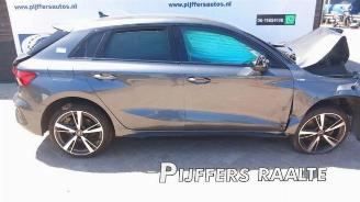 Salvage car Audi A3 A3 Sportback (8YA), Hatchback 5-drs, 2019 1.4 40 TFSIe 16V 2021/2