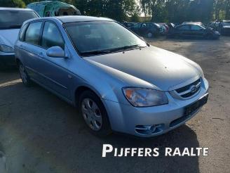rozbiórka samochody osobowe Kia Cerato Cerato, Hatchback, 2004 / 2008 1.6 16V 2007/1