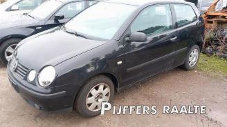 Vrakbiler auto Volkswagen Polo Polo IV (9N1/2/3), Hatchback, 2001 / 2012 1.4 16V 2002/6