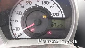 Peugeot 107 107, Hatchback, 2005 / 2014 1.0 12V picture 13