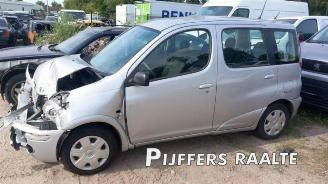 Auto da rottamare Toyota Yaris-verso Yaris Verso (P2), MPV, 1999 / 2005 1.3 16V 2005/2