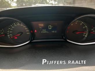 Peugeot 308 308 SW (L4/L9/LC/LJ/LR), Combi 5-drs, 2014 / 2021 1.2 12V e-THP PureTech 130 picture 14