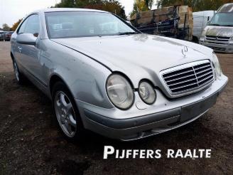 Mercedes CLK CLK (C208), Coupe, 1997 / 2002 4.3 430 V8 24V picture 4