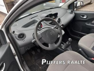Renault Twingo Twingo II (CN), Hatchback 3-drs, 2007 / 2014 1.2 16V picture 23