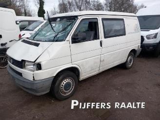 Vrakbiler auto Volkswagen Transporter Transporter T4, Ch.Cab/Pick-up, 1990 / 2003 2.4 D 1993/12