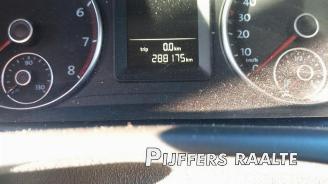 Coche siniestrado Volkswagen Touran Touran (1T3), MPV, 2010 / 2015 1.4 16V TSI 140 2011/6