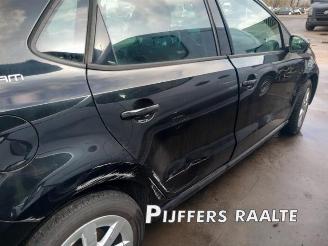 Volkswagen Polo Polo V (6R), Hatchback, 2009 / 2017 1.6 TDI 16V 105 picture 10