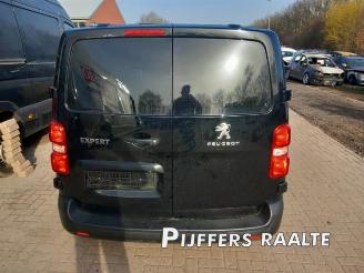 Coche siniestrado Peugeot Expert Expert (V1/VA/VB/VE/VF/VT/VY), Van, 2016 1.5 BlueHDi 120 2023/6