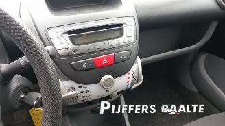 Peugeot 107 107, Hatchback, 2005 / 2014 1.0 12V picture 16
