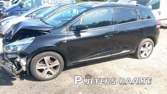 Uttjänta bilar auto Renault Clio Clio IV Estate/Grandtour (7R), Combi 5-drs, 2012 / 2021 0.9 Energy TCE 90 12V 2017/6
