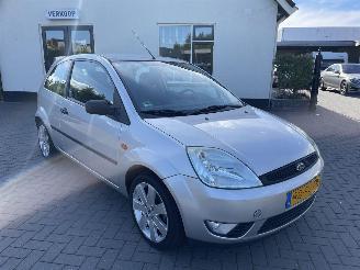 krockskadad bil auto Ford Fiesta 1.3 Futura N.A.P 2005/1