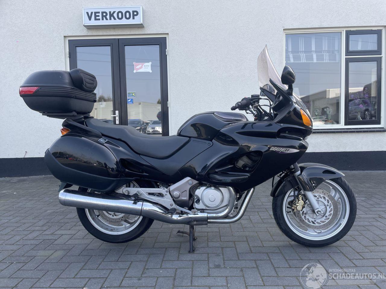Honda Deauville Tour NT 650