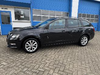 Schadeauto Skoda Octavia 1.0 TSI  AMBITION  BUSINESS 2018/1