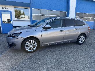 Avarii autoturisme Peugeot 308 1.2 E-THP  ALLURE 2014/9