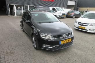 skadebil auto Volkswagen Polo 1.0 COMFORTLINE CLIMAT 2015/10