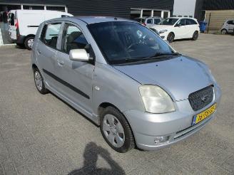 skadebil auto Kia Picanto 1.0 Bling 5-drs airco 2007/2