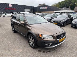 damaged passenger cars Volvo Xc-70 3.0 T6 Summum AWD Automaat 305pk 2015/2