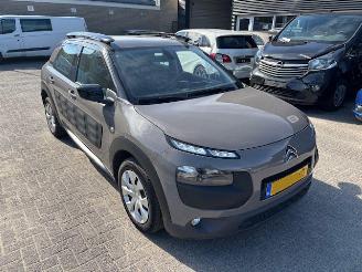 damaged passenger cars Citroën C4 cactus 1.2 PureTech Clima 2015/8