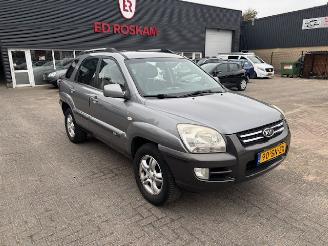 Coche accidentado Kia Sportage 2.0 Executive 2006/3
