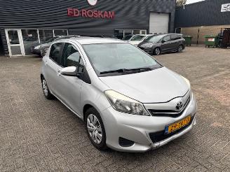 škoda osobní automobily Toyota Yaris 1.3 16v 5-drs Aspiration 2012/2