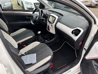 Peugeot 108 1.2  5-drs Top! Roland Garros picture 11