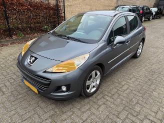 Peugeot 207 1.6 VTI Premiere picture 6