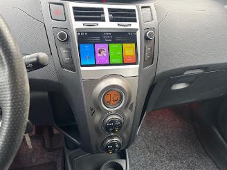 Toyota Yaris 1.3 5-drs clima picture 10