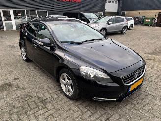 skadebil auto Volvo V-40 1.6 D2 Kinetic 2013/8