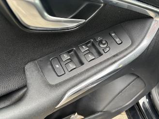 Volvo V-40 1.6 D2 Kinetic picture 13