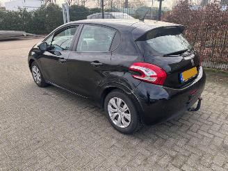 Peugeot 208 1.2 5-drs Envy Nap picture 5