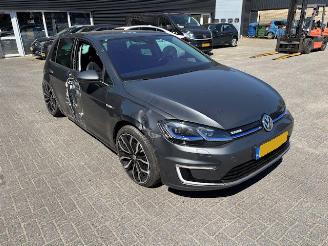 škoda osobní automobily Volkswagen Golf e-Golf  Automaat 2017/11