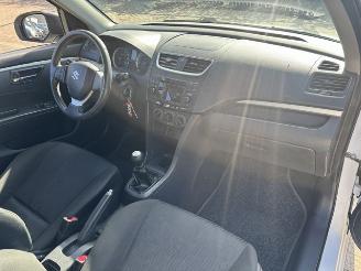 Suzuki Swift 1.2 airco picture 9