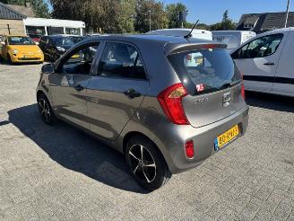 Kia Picanto 1.0 5-drs ComfortPlus airco NAP picture 4