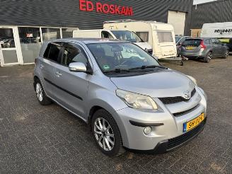  Toyota Urban Cruiser 1.3 Dynamic Pearl 2010/10