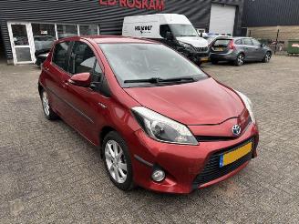 Voiture accidenté Toyota Yaris 1.5 Full Hybrid Dynamic Automaat 2012/9