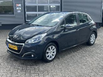 Auto incidentate Peugeot 208 1.2 Pure Tech Blue Lion 5drs 2017/11