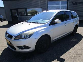 Schadeauto Ford Focus wagon 1.6 TDCI Titanium 2010/4