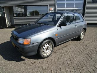 Coche accidentado Toyota Starlet 1.3I Friend 1990/4
